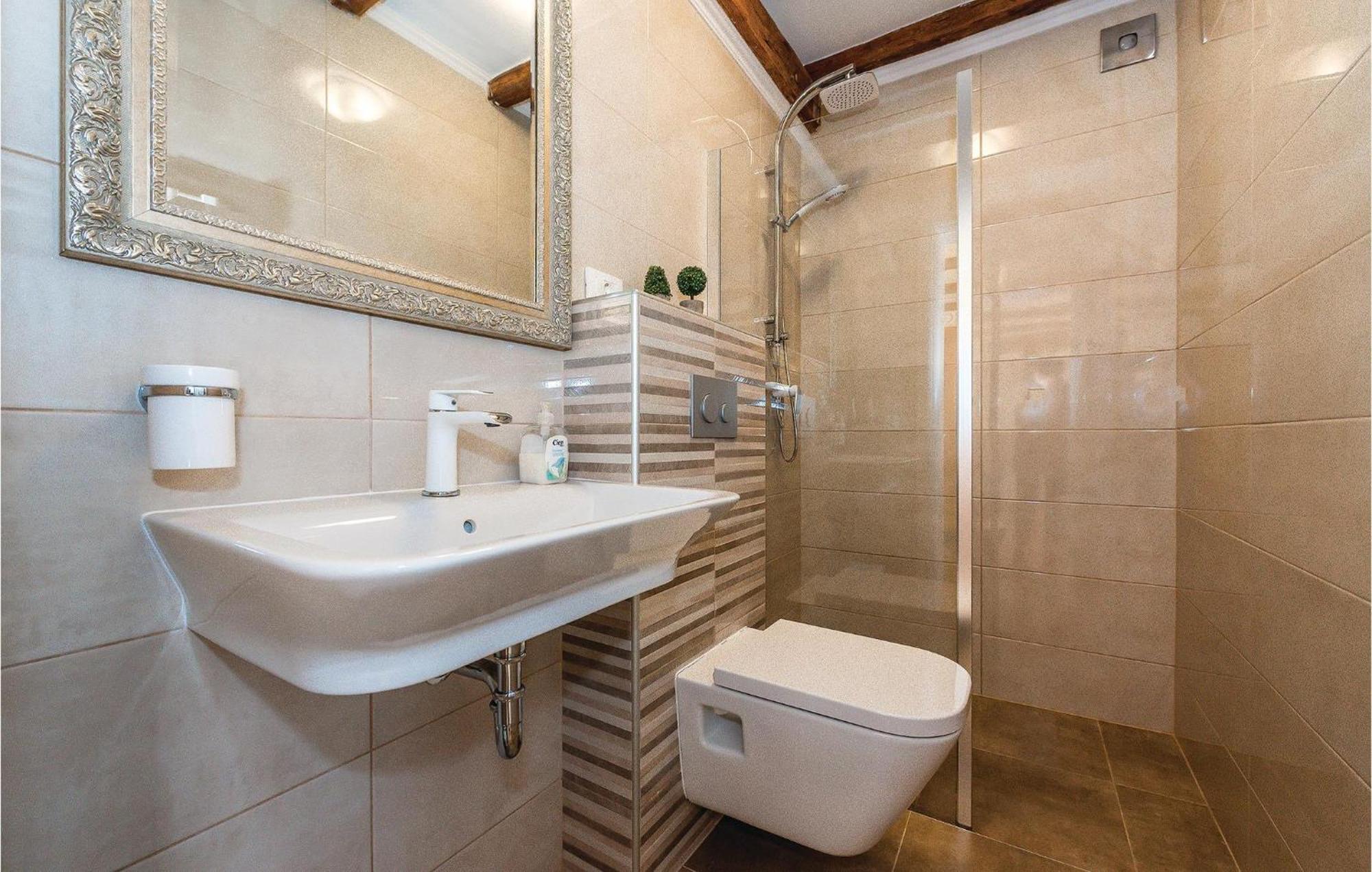 Gorgeous Home In Kijevo With Kitchen ภายนอก รูปภาพ